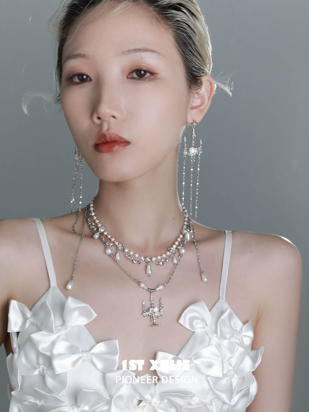 1ST XULIE "Crystal Palace" Statement Shell & Pearl Chandelier Choker Necklace in Platinum Plated - Detail Shot