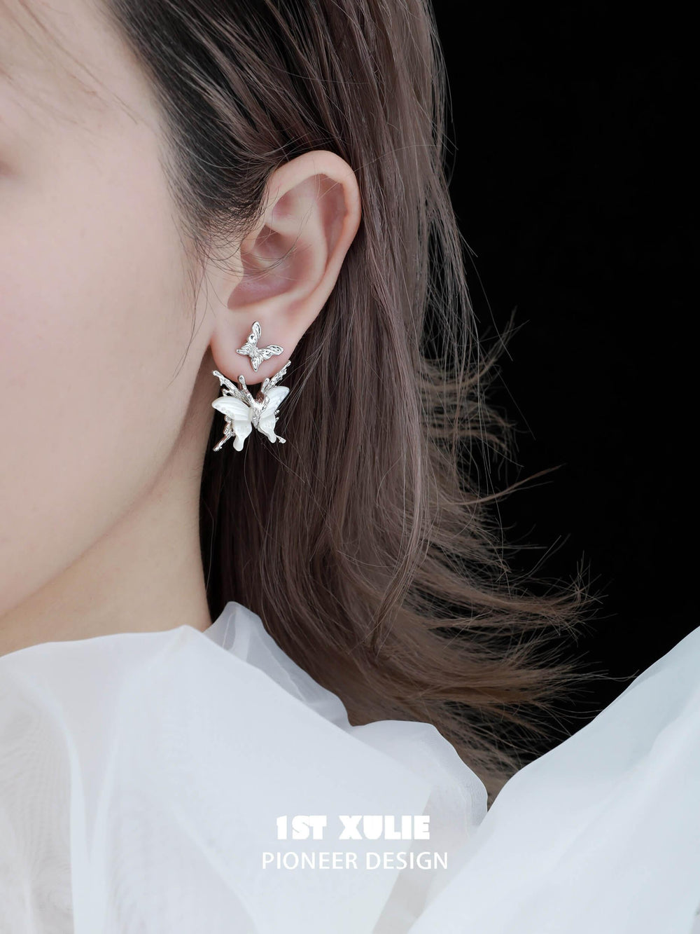 1ST XULIE "Whiterfly" Skeletal Shell Earrings in Platinum Plated 925 Silver - Detail Shot