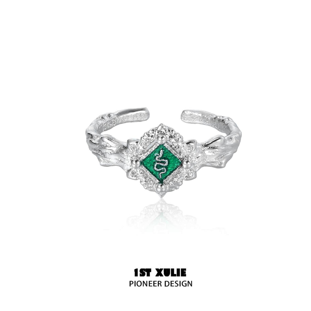 1ST XULIE "Slytherin House" Crest Badge Ring in 925 Sterling Silver - Lifestyle Shot