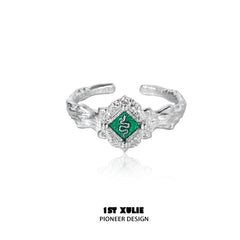 1ST XULIE "Slytherin House" Crest Badge Ring in 925 Sterling Silver - Lifestyle Shot
