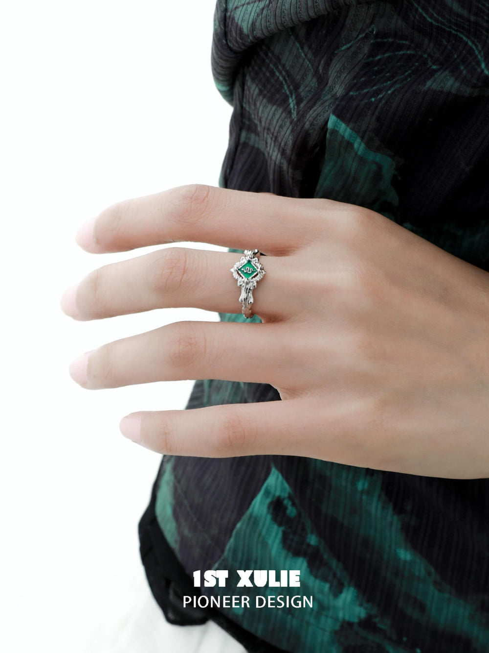1ST XULIE "Slytherin House" Crest Badge Ring in 925 Sterling Silver - On Model