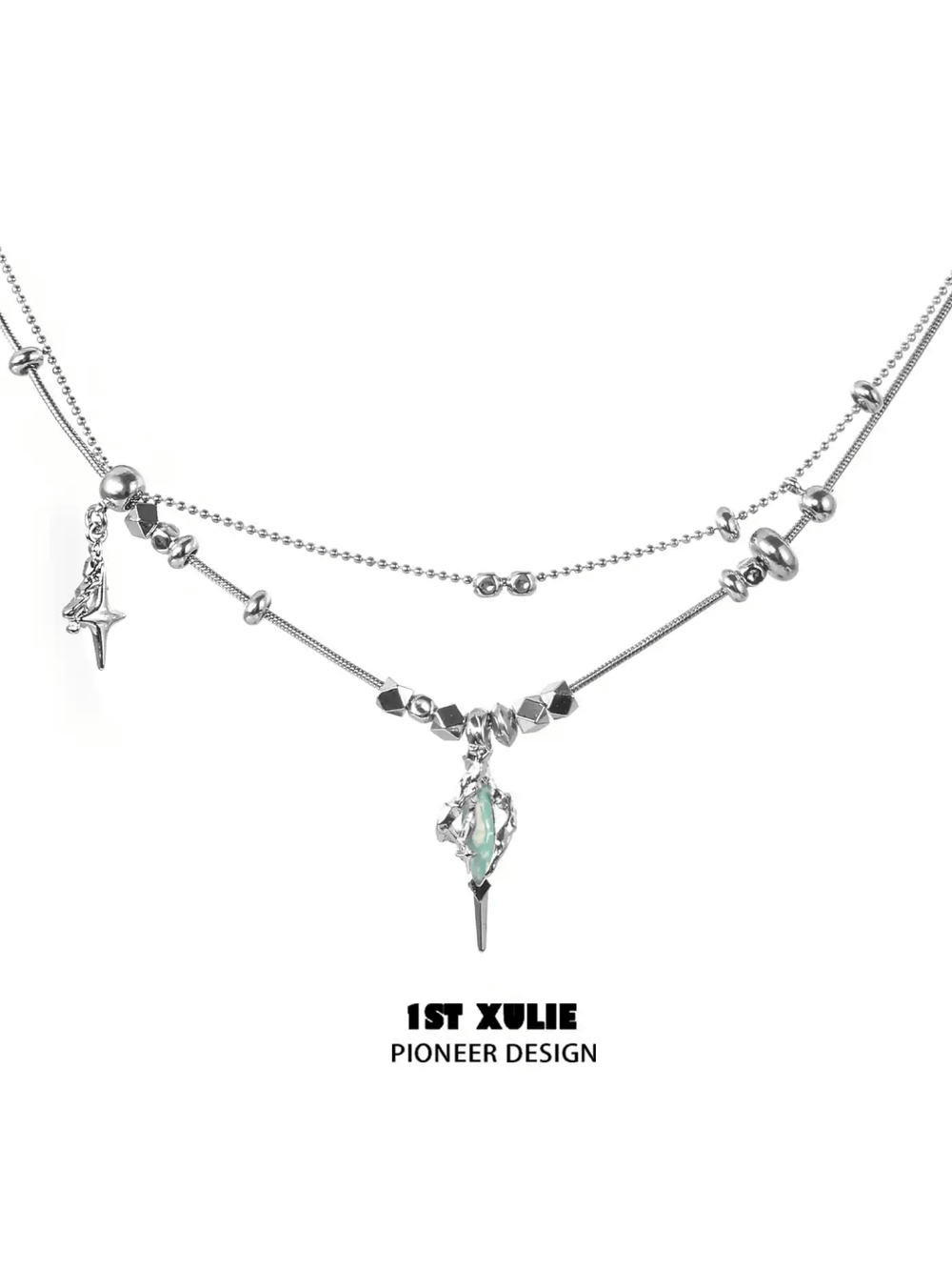 1ST XULIE "Star Trails" Moissanite Pendant Necklace in 24K Gold/Platinum - Texture Detail