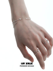1ST XULIE "Star Trails" Celestial Four-Pointed Star Open Cuff Bangle in 925 Sterling Silver - Detail Shot