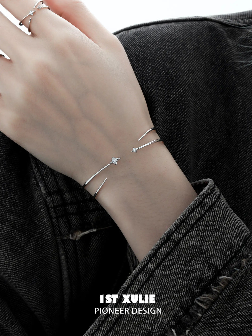 1ST XULIE "Star Trails" Celestial Four-Pointed Star Open Cuff Bangle in 925 Sterling Silver - Size Comparison