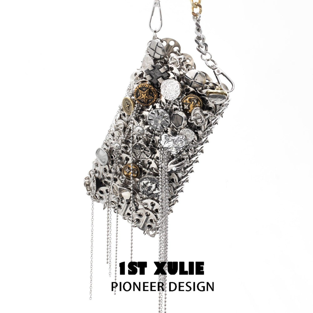 1ST XULIE "Starfall" Textured Meteorite Crossbody Phone Bag in Rhodium Plating - Clasp Detail
