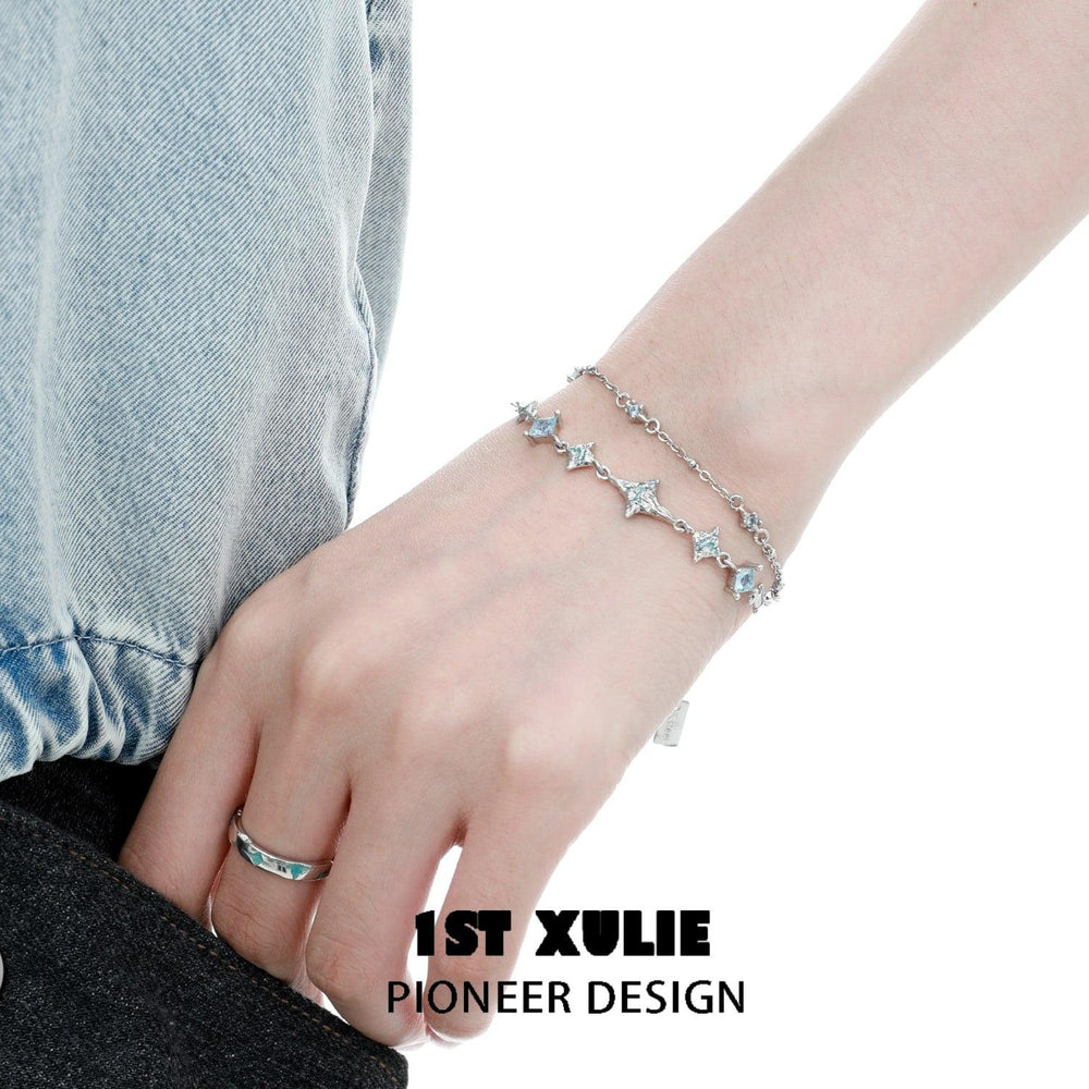 1ST XULIE "Starry Night" Dainty Double Layered Charm Bracelet in 925 Sterling Silver - Clasp Detail