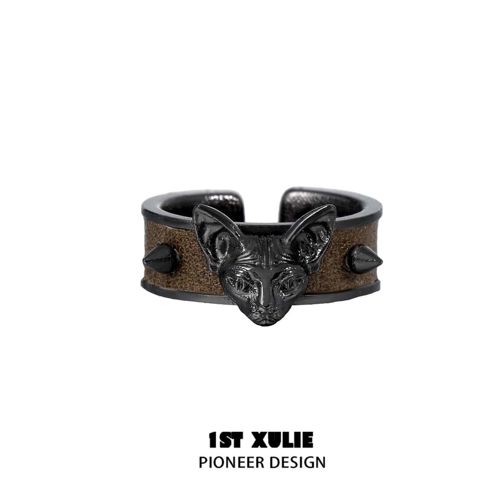 1ST XULIE "Cat's Gaze" Statement Cat Head Leather Ring in Platinum - Detail Shot