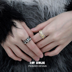 1ST XULIE "Lucifer" Statement Feather Wrap Ring in 925 Sterling Silver - Detail Shot