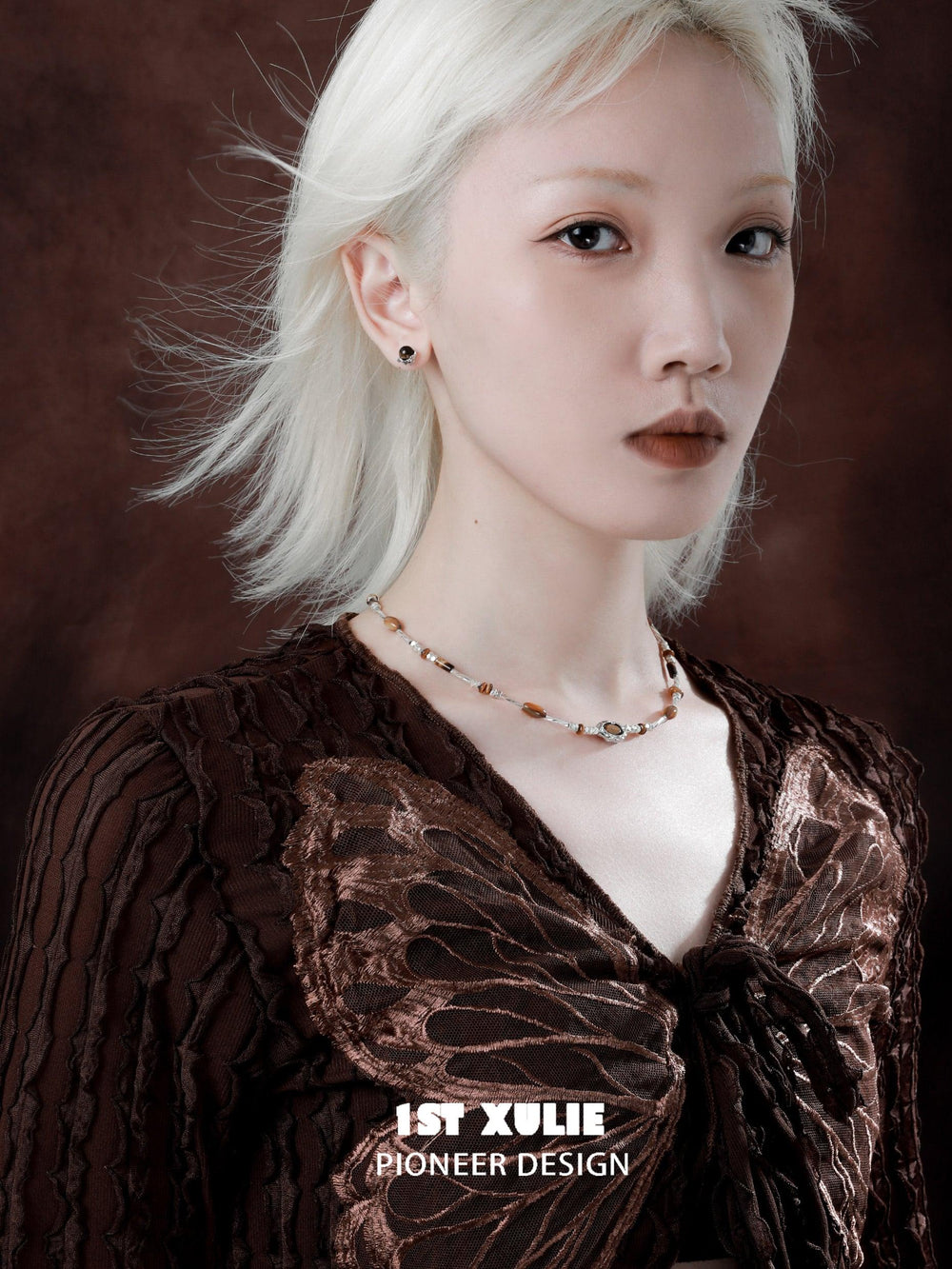 1ST XULIE "Desert Sunset" Tiger's Eye Stone Necklace in 925 Sterling Silver - Detail Shot