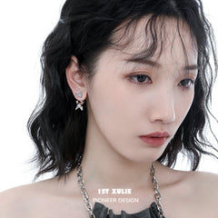 1ST XULIE "Cat's Gaze" Upside Down Cat Head Dangle Earrings in Platinum Plated Brass - Black Cat Version