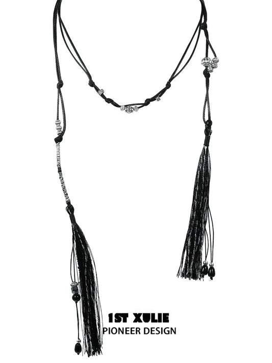 1ST XULIE "MONOLOGUES" Vintage Black Agate Tassel Lariat Necklace in Oxidized Silver Plated - Texture Shot
