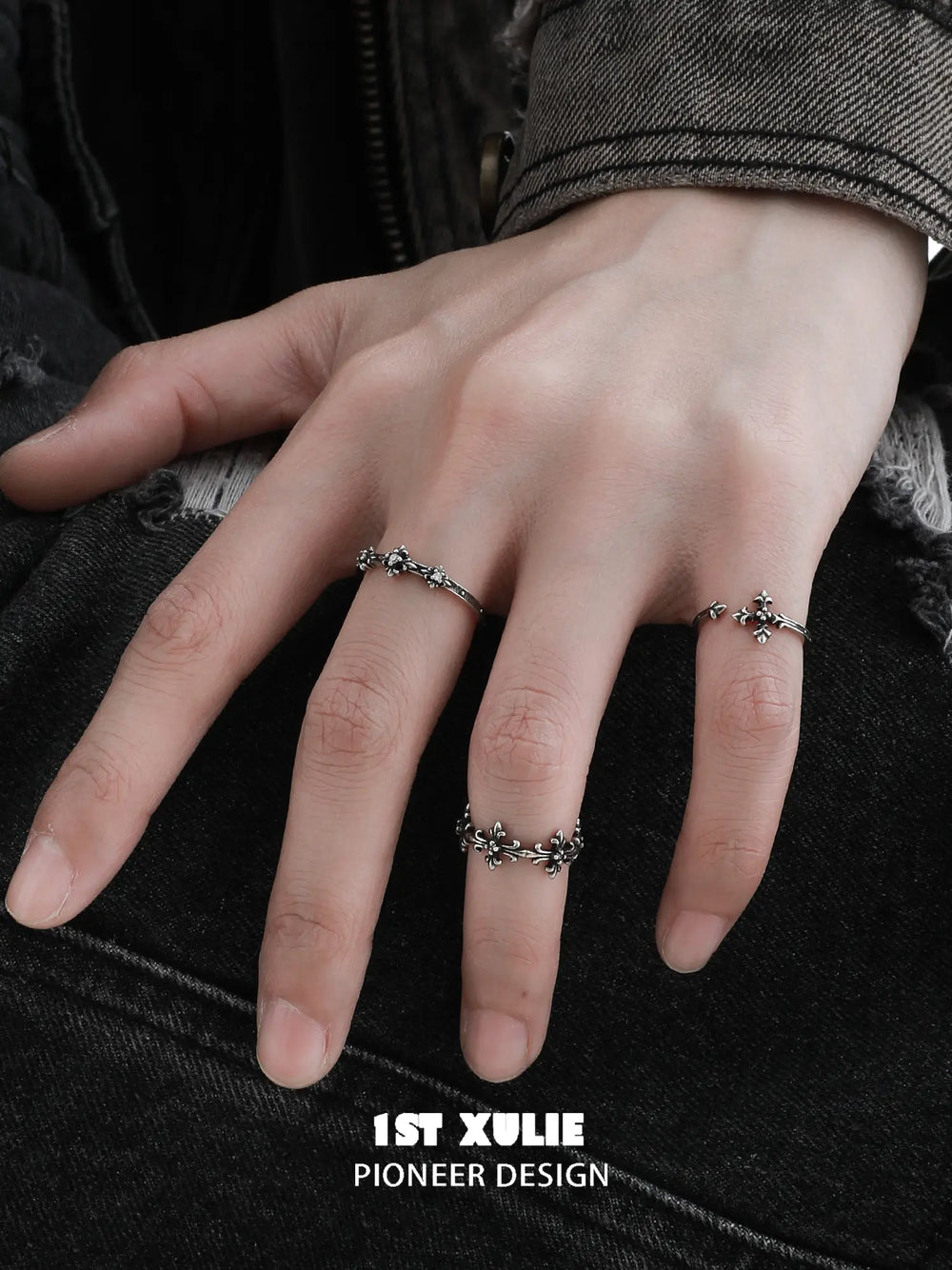 1ST XULIE Jewelry "Irises" Vintage Fleur-de-Lis Cross Pinky Ring in 925 Sterling Silver - Texture Detail