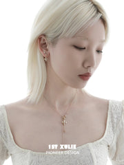 1ST XULIE Jewelry "Bastet" Vintage Iris Pendant Necklace in Rhodium Plated Brass - Product View