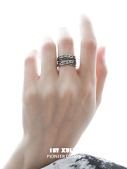 1ST XULIE Jewelry "MONOLOGUES" Vintage Monologue Engraved Ring in 925 Sterling Silver - Texture Detail