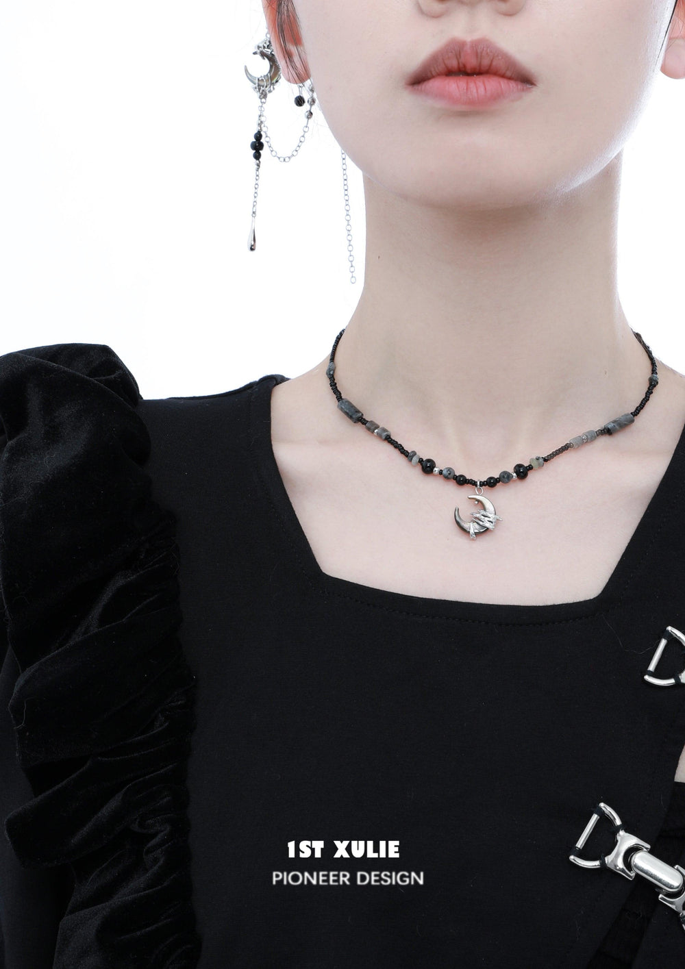 1ST XULIE "MYTH OF THE MOON" Vintage Moon & Agate Pendant Necklace in 925 Sterling Silver - On Model Close-up