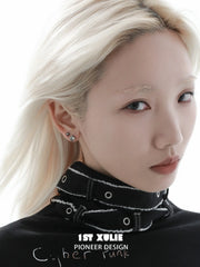 1ST XULIE Jewelry "Irises" Vintage Oxidized Iris Stud Earrings in 925 Sterling Silver - Detail Shot