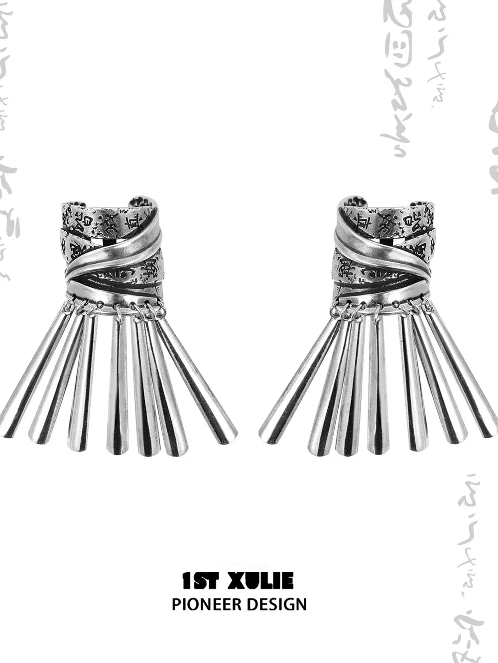 1ST XULIE Jewelry "MONOLOGUES" Vintage Sculptural Ponytail Hair Clip in Platinum Plated - Lifestyle Shot