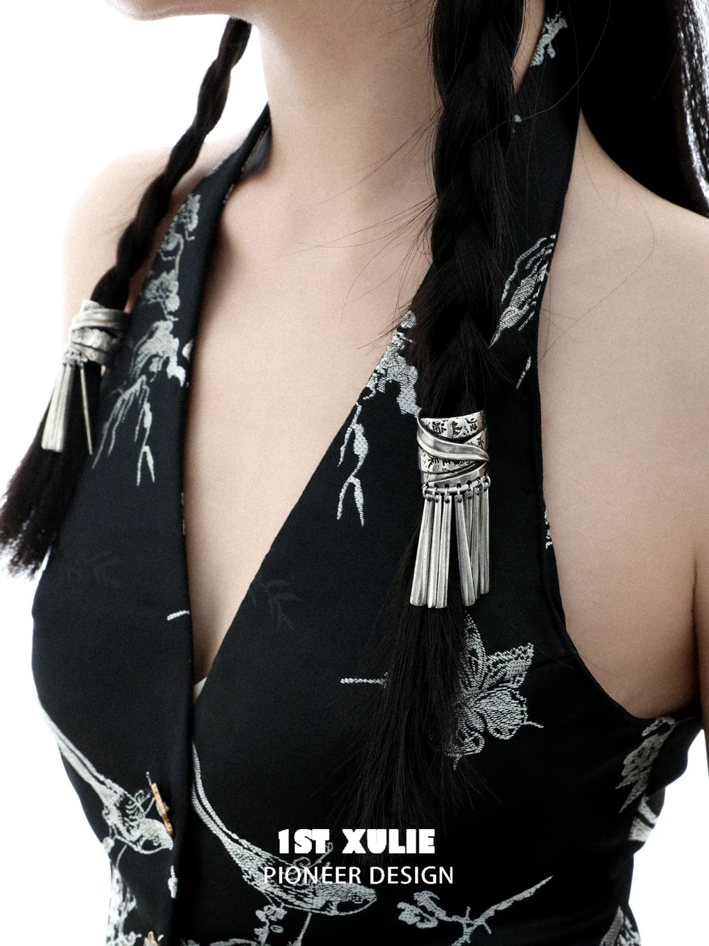 1ST XULIE Jewelry "MONOLOGUES" Vintage Sculptural Ponytail Hair Clip in Platinum Plated - Product View