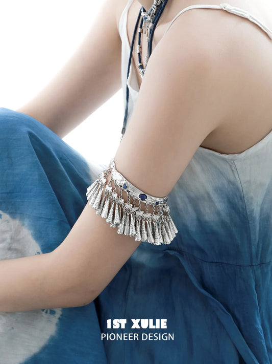 1ST XULIE Jewelry "MIAO" Vintage Sodalite Statement Upper Arm Cuff in Platinum Plated Brass - Texture
