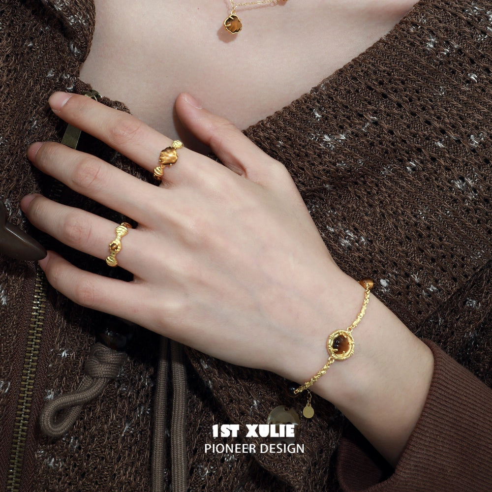 1ST XULIE "Desert Sunset" Vintage Tiger's Eye Gemstone Bracelet in 18K Gold Plated 925 Sterling Silver - Detail Shot