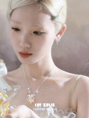 1ST XULIE Jewelry "WISHING STAR" Wishing Wand Zirconia Stud Earrings in Rhodium Plated - Detail Shot