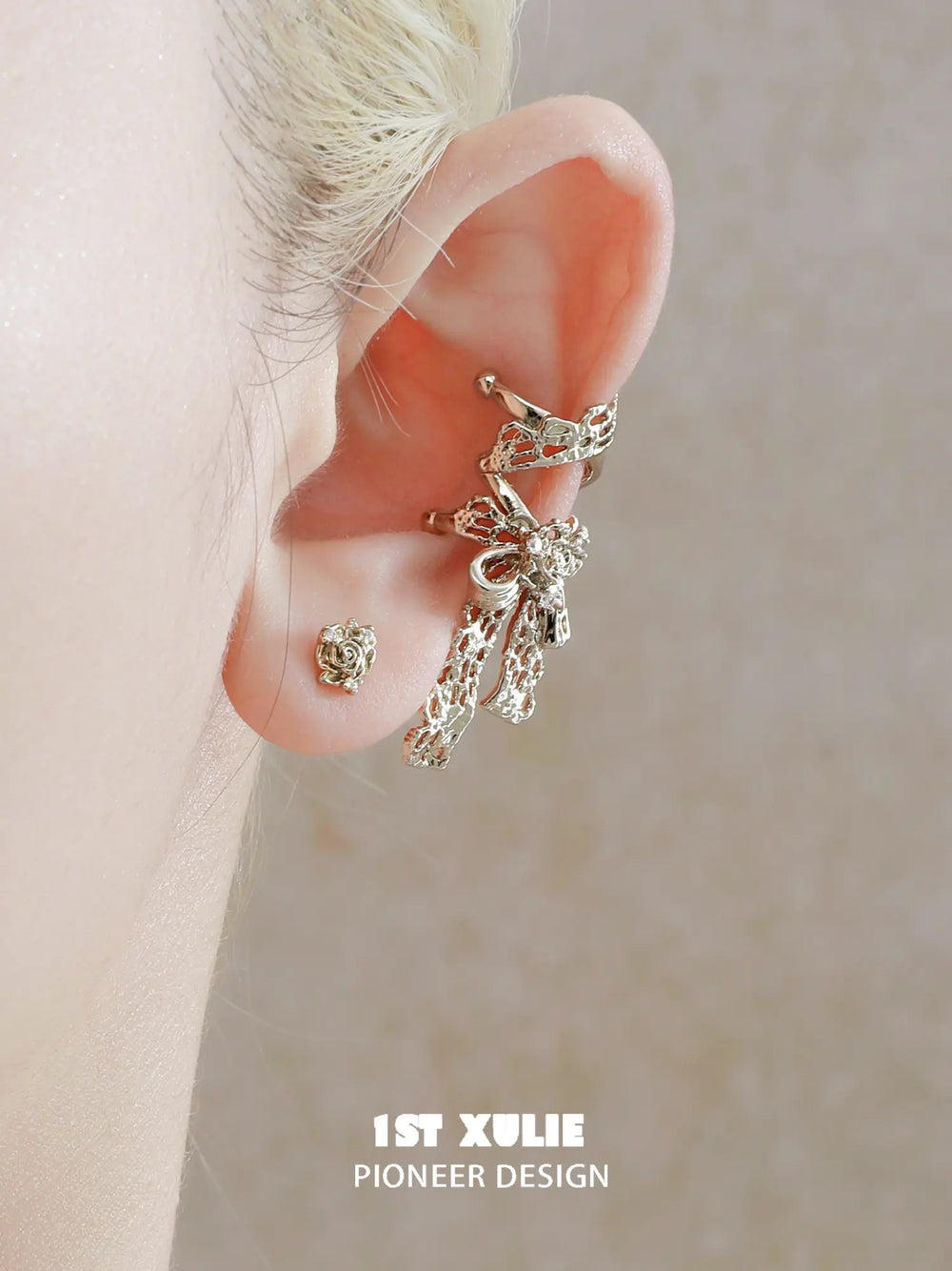 1ST XULIE Jewelry "Lace Rose" Vintage Bow Ear Cuffs in 18K Gold Plated - Size Comparison