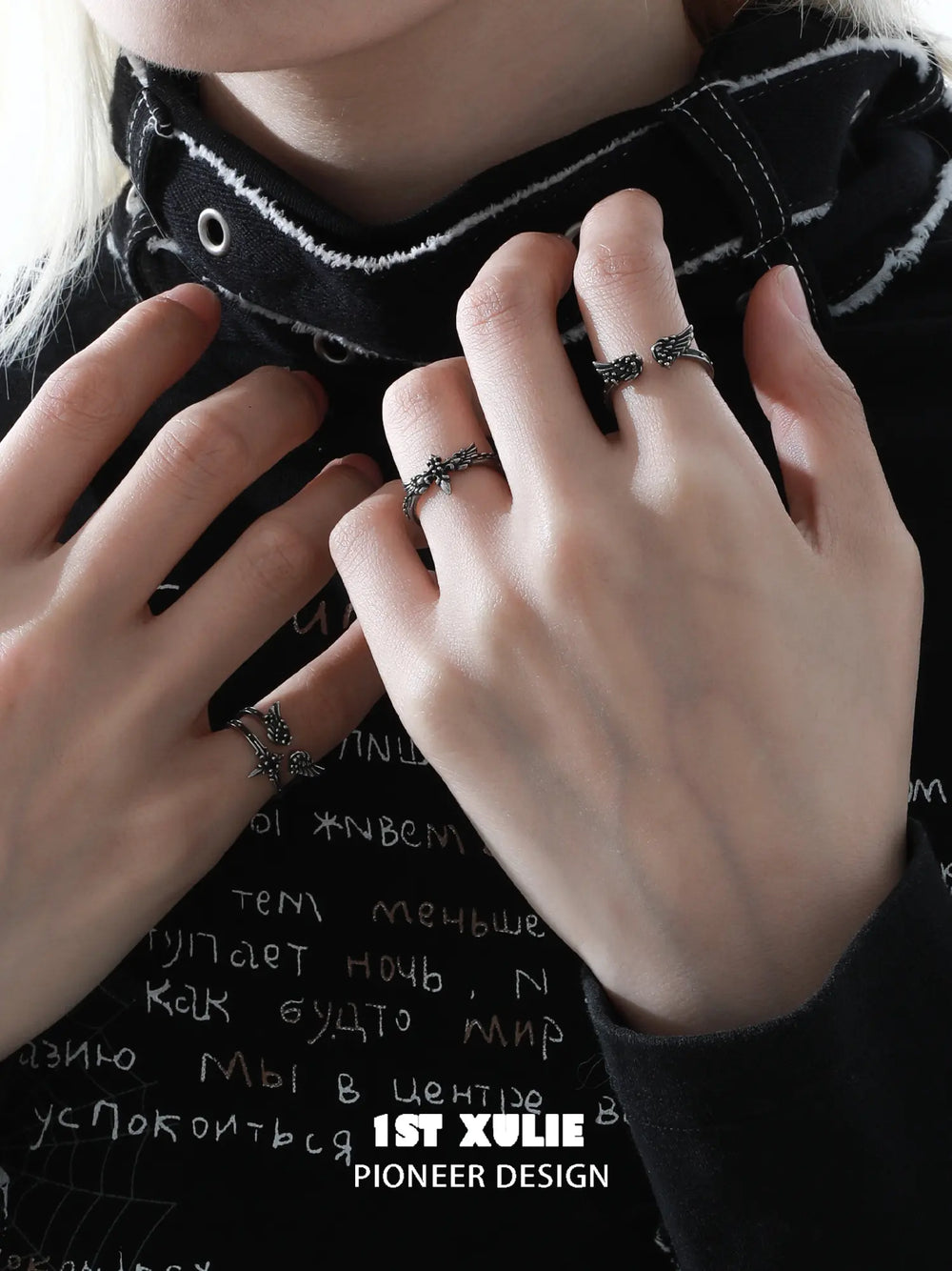 1ST XULIE Jewelry "FALLEN ANGEL" Vintage Fallen Angel Cross Ring in 925 Sterling Silver - Detail Shot