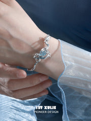 Loong-Ling Loong アクアマリン 18K プラチナメッキ 調節可能 オープンバングルブレスレット™