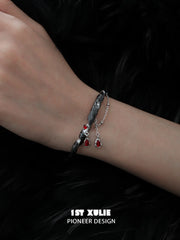 ルシファー レッドクリスタル 18K ブラックゴールド チャーム バングルブレスレット™