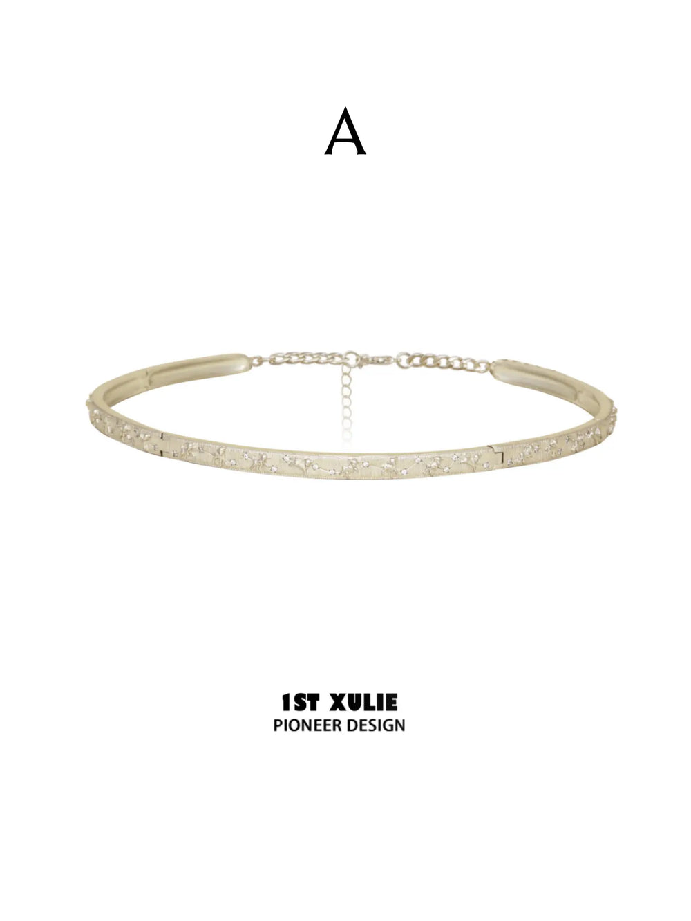 Style A narrow gold-toned choker with an extension chain