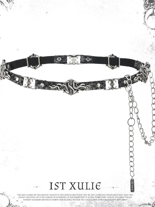 Gothic belt displayed with a pale ornamental border