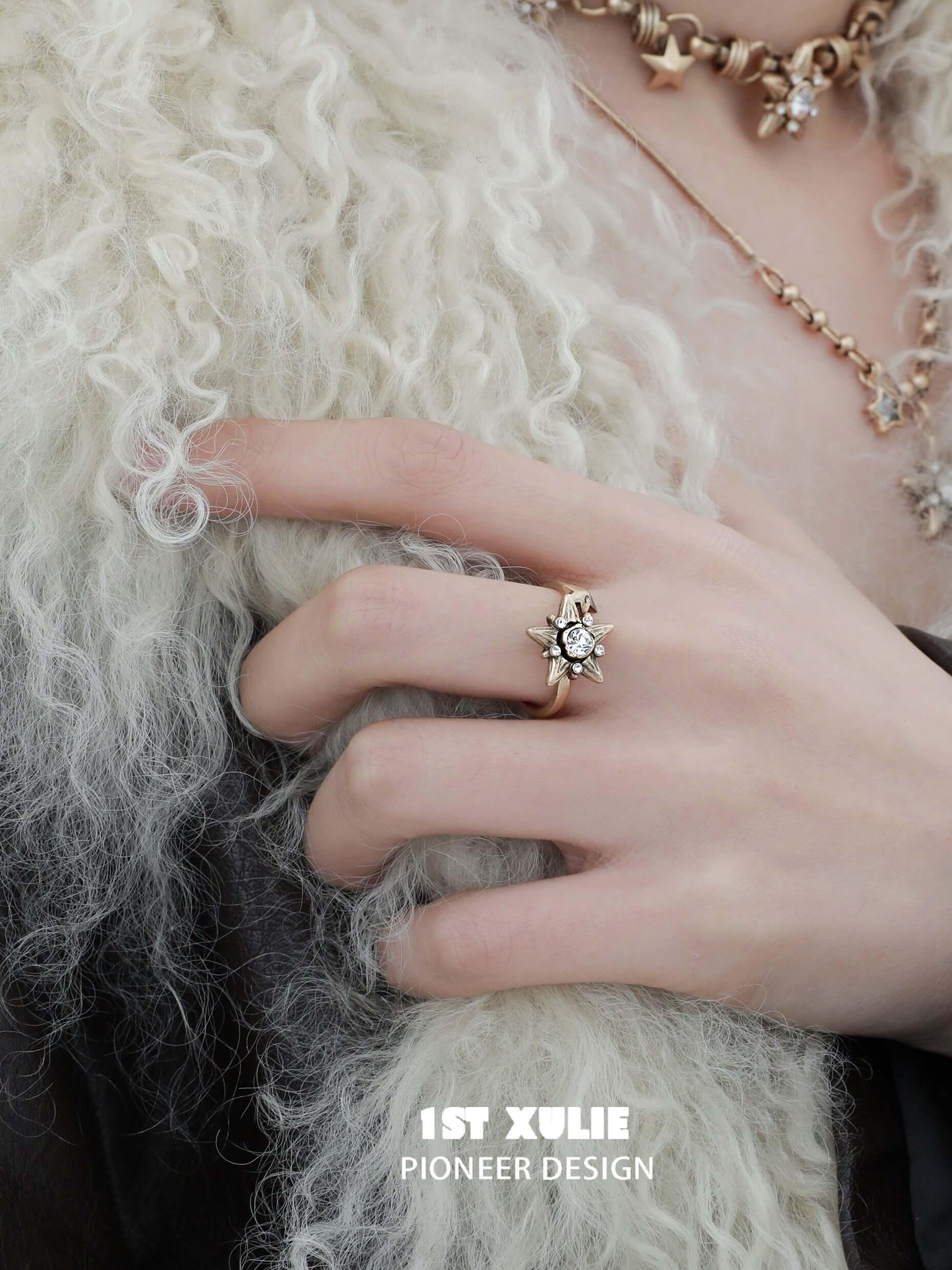 Renaissance Vintage Premium Copper Alloy Zirconia Starring Ring™ - 1ST XULIE Renaissance Vintage Premium Copper Alloy Zirconia Starring Ring™ - 1ST XULIE