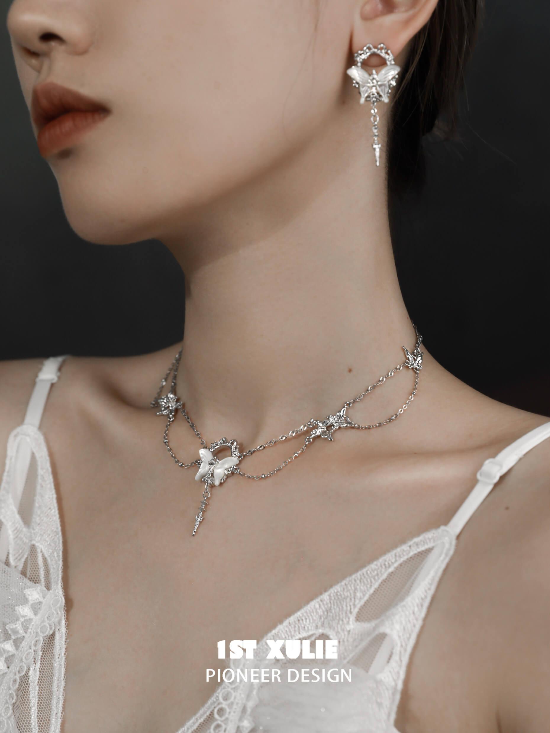 Winterfly 18K Platinum Plated Seashell Butterfly Necklace™ - 1ST XULIE Winterfly 18K Platinum Plated Seashell Butterfly Necklace™ - 1ST XULIE