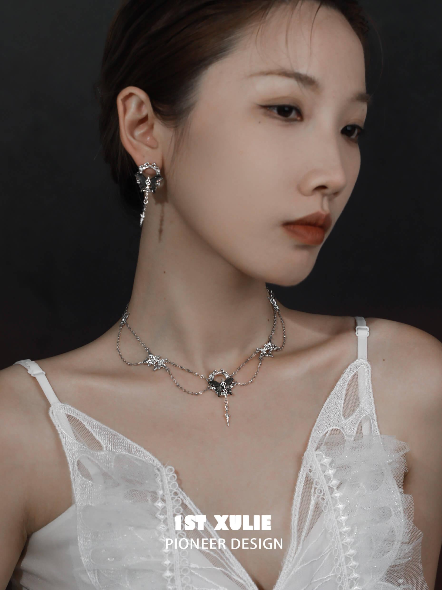 Winterfly 18K Platinum Plated Seashell Butterfly Necklace™ - 1ST XULIE Winterfly 18K Platinum Plated Seashell Butterfly Necklace™ - 1ST XULIE