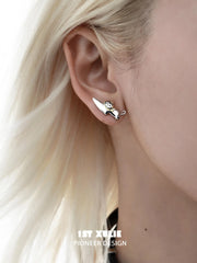 1ST XULIE "Graffit Kitten ＆ Puppy" Asymmetrical Graffiti Dagger Stud Earrings in Platinum Plate - Texture Detail