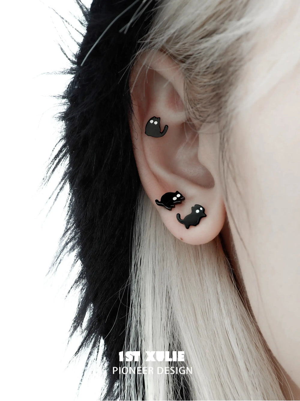 1ST XULIE "Ghosts Cat" Black Cat Stud Earrings in 925 Sterling Silver - Product View