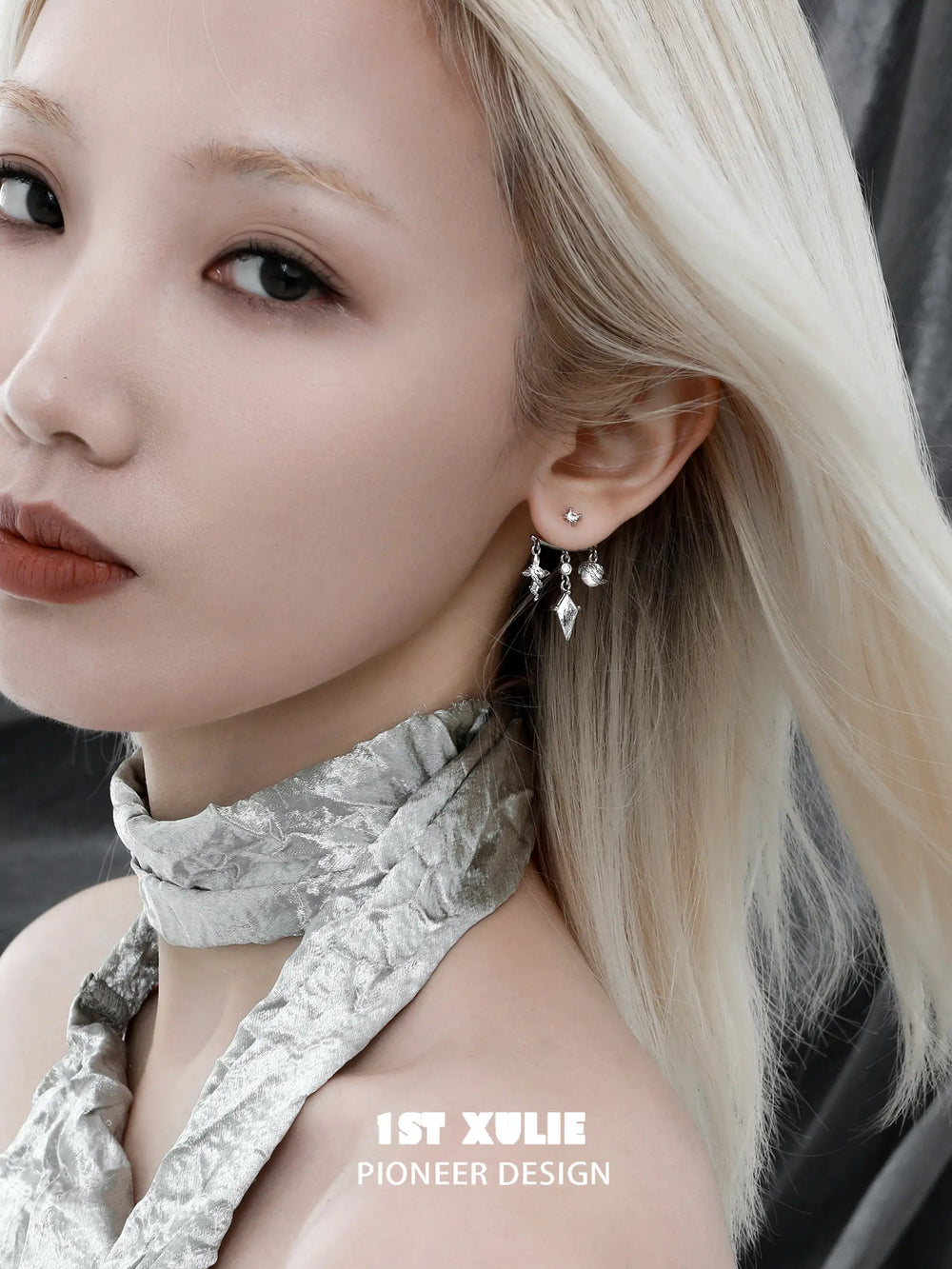 1ST XULIE "Snake Bite" Statement Black and White Serpent Stud Earrings in Platinum Plated - Texture Detail