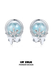 1ST XULIE "Snow Land" Crystal Snowflake Stud Earrings in Platinum - Texture Detail