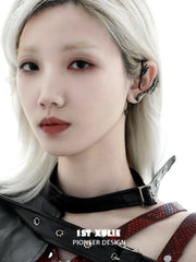 1ST XULIE Jewelry "Infernal Dragon Relic" Dragon Bone Ear Climber Earring in Black Gold Plated - Size Comparison