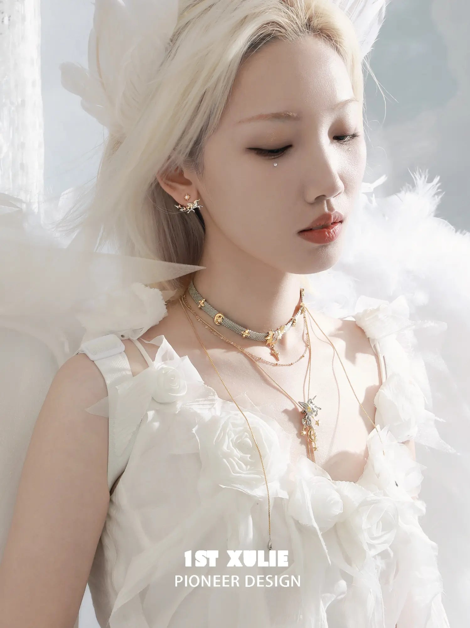 1ST XULIE "DREAM HORSE" Mythical Dream Horse Unicorn Stud Earrings in 18K Gold & Platinum Plating - Texture Detail