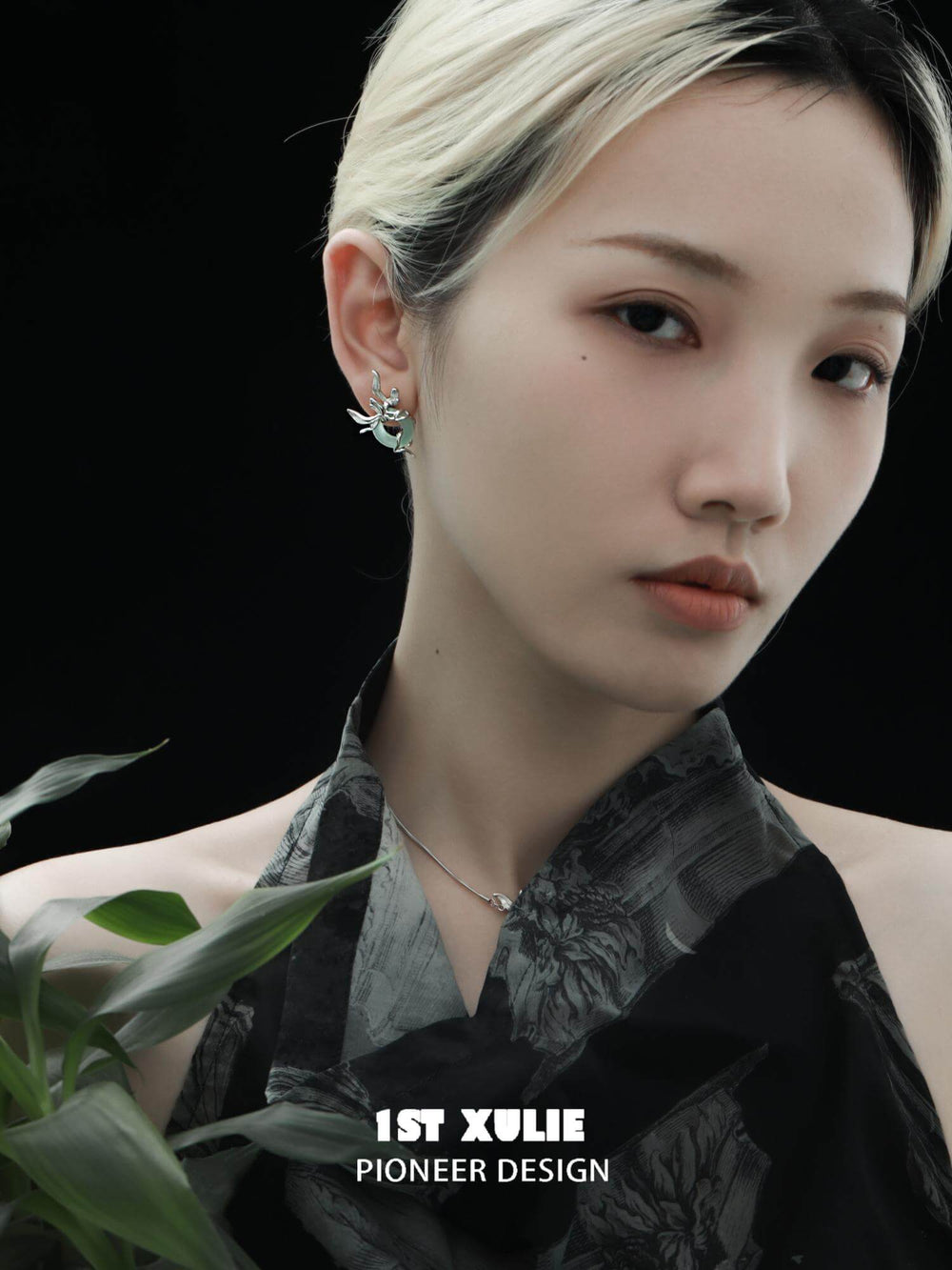1ST XULIE "Irises" Elegant Jade Dangle Drop Earrings in 925 Sterling Silver - Detail Shot