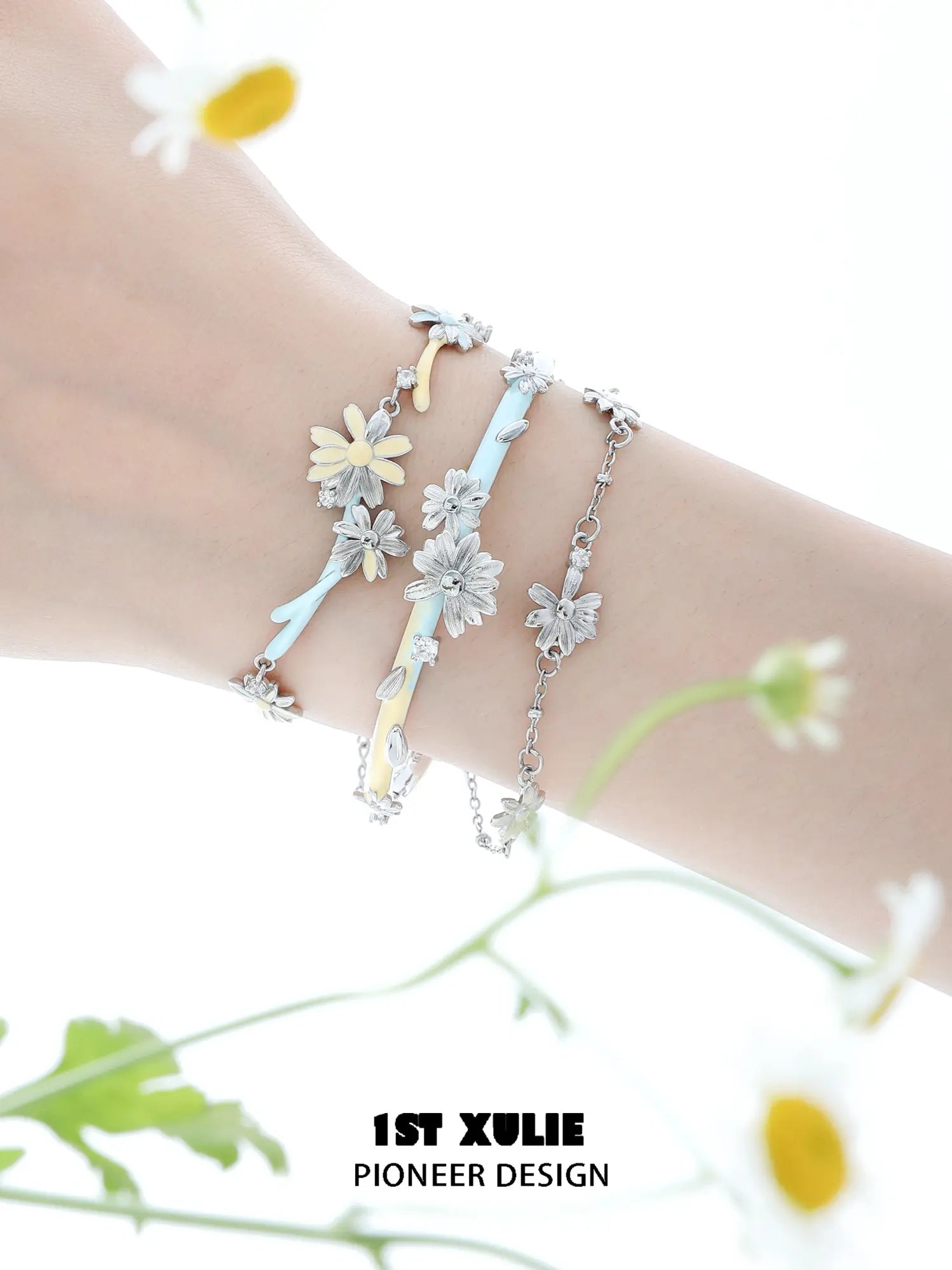1ST XULIE Jewelry "DAISY" Enamel Gentle Daisy Bangle - Side View