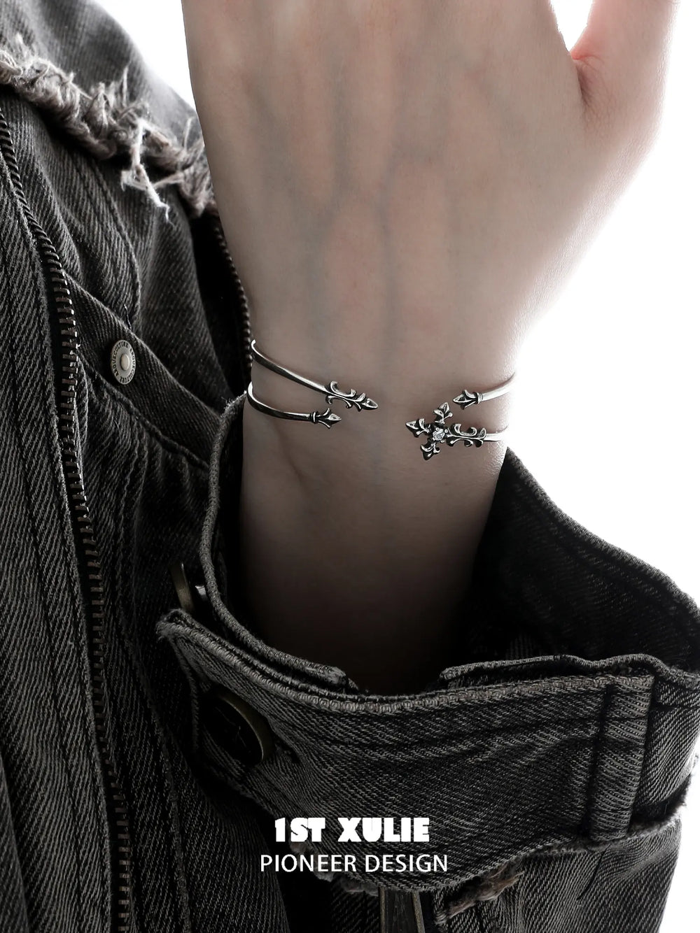 1ST XULIE Jewelry "Irises" Enamel Iris Cross Bangle in Platinum - Detail Shot