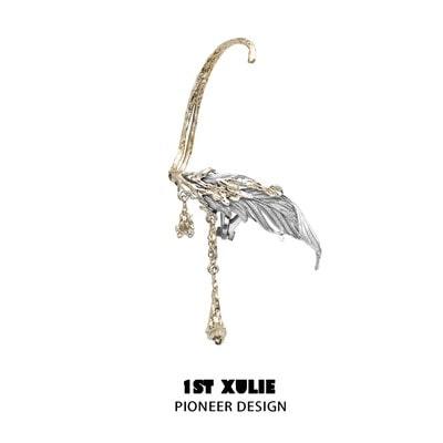 1ST XULIE "Lucifer" Statement Feather Wing No-Piercing Ear Wraps in 18K Gold - Detail Shot