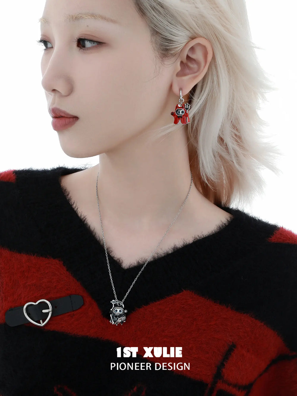 1ST XULIE "CANDLELIGHT GHOST" Interchangeable Ghost Cat Charm Hoop Earrings in Platinum Plated - Detail Shot