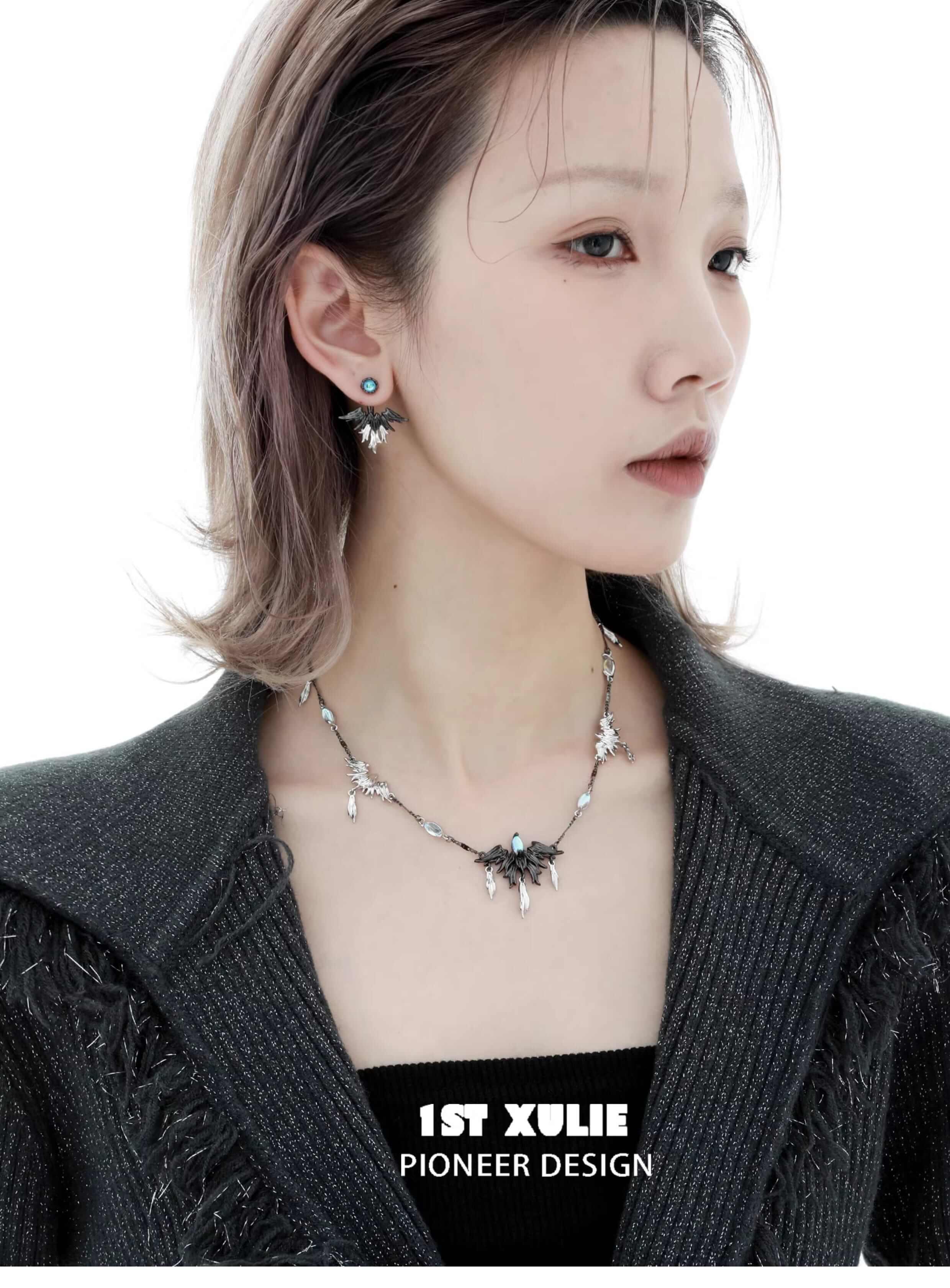 1ST XULIE "Lucifer" Gothic Cherub Wing Necklace in Platinum Plated - Detail Shot
