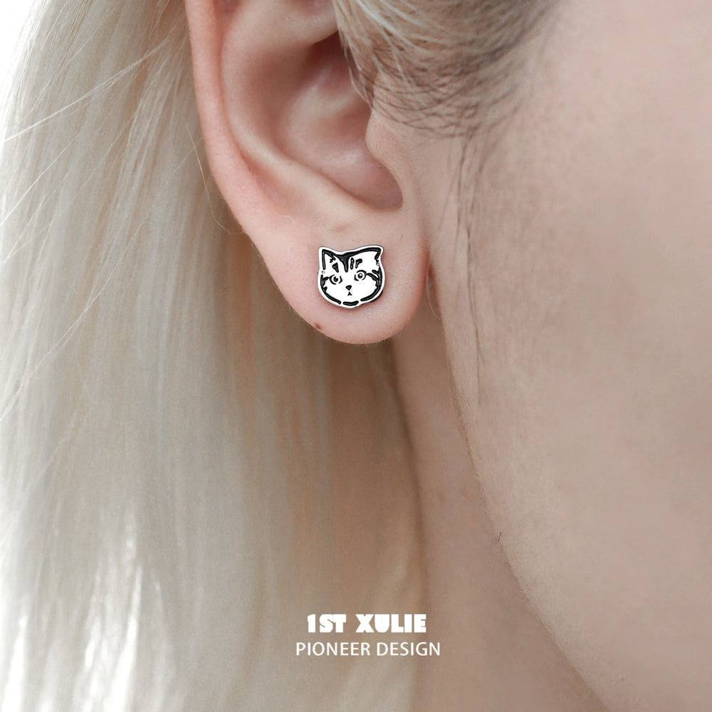 1ST XULIE "Graffiti Kitten" Cute Colorful Stud Earrings in 925 Sterling Silver - Detail Shot