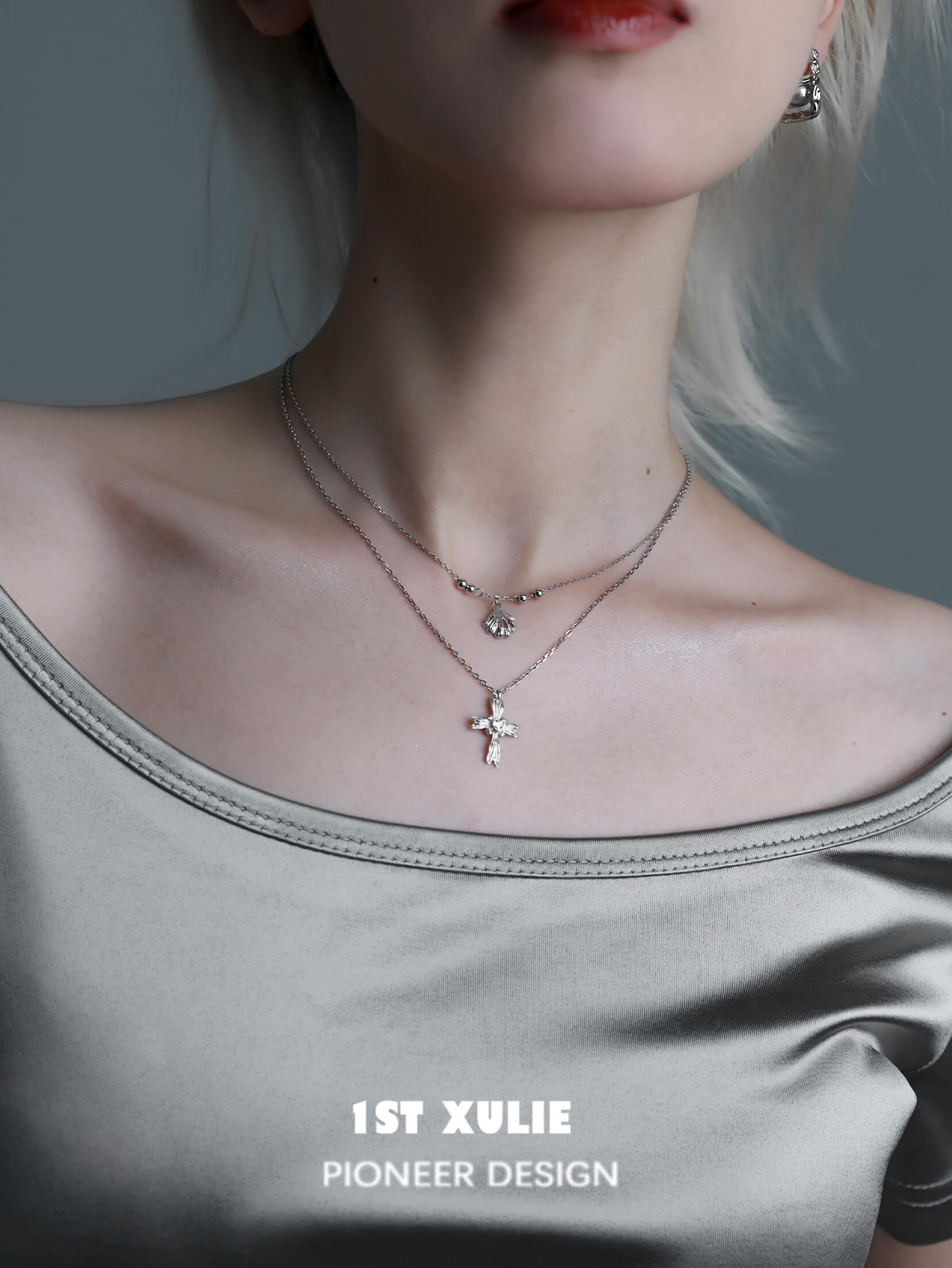 1ST XULIE "Silver Angel" Minimalist Gray Pearl Choker Necklace in 925 Sterling Silver - Lifestyle Shot