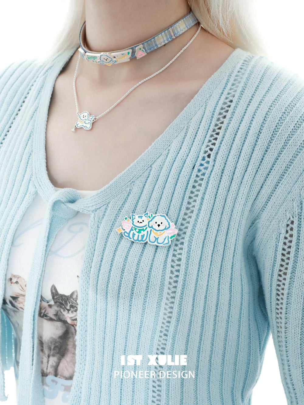 1ST XULIE "Angel Cuties" Hand-Painted Kitten & Puppy Duo Brooch in Platinum Plated Brass - Side View