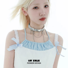 1ST XULIE "Angel Cuties" Heart Buckle Leg Garter & Choker in Ultra-Fiber Leather - Detail Shot